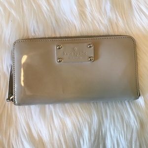 Kate Spade Zip Around Wallet